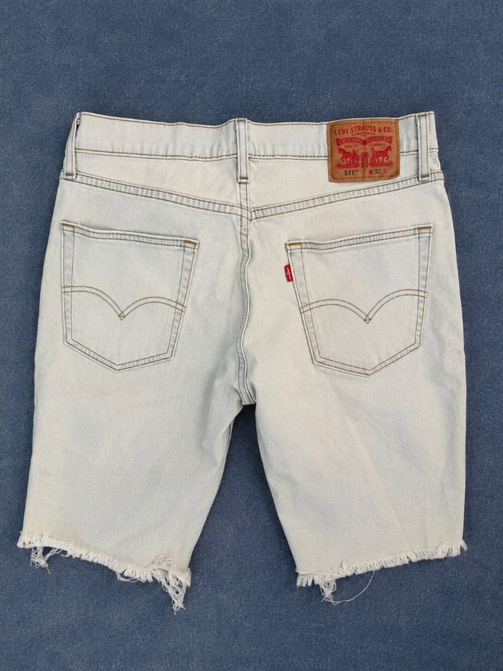 Levi’s 511 Cutoff Denim Shorts W32 Light Wash Distressed Frayed Hem